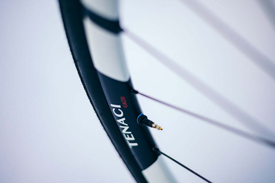 Het is Koers! Tenaci wheels and tubeless tires review | Gravel your heart out!