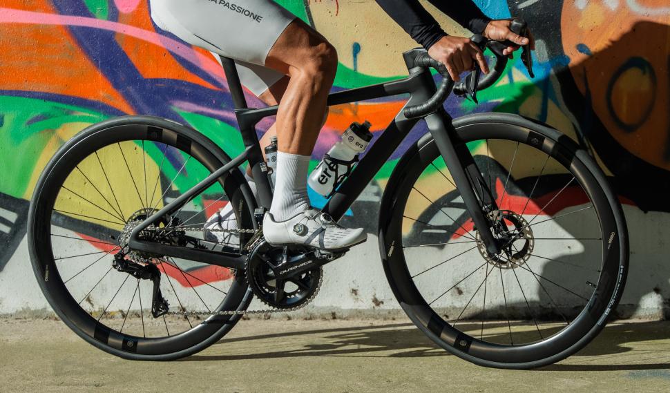 The Omnia II CLR45 wheelset has been recognized by Road.cc as one of their 'Tech of the Week' picks!