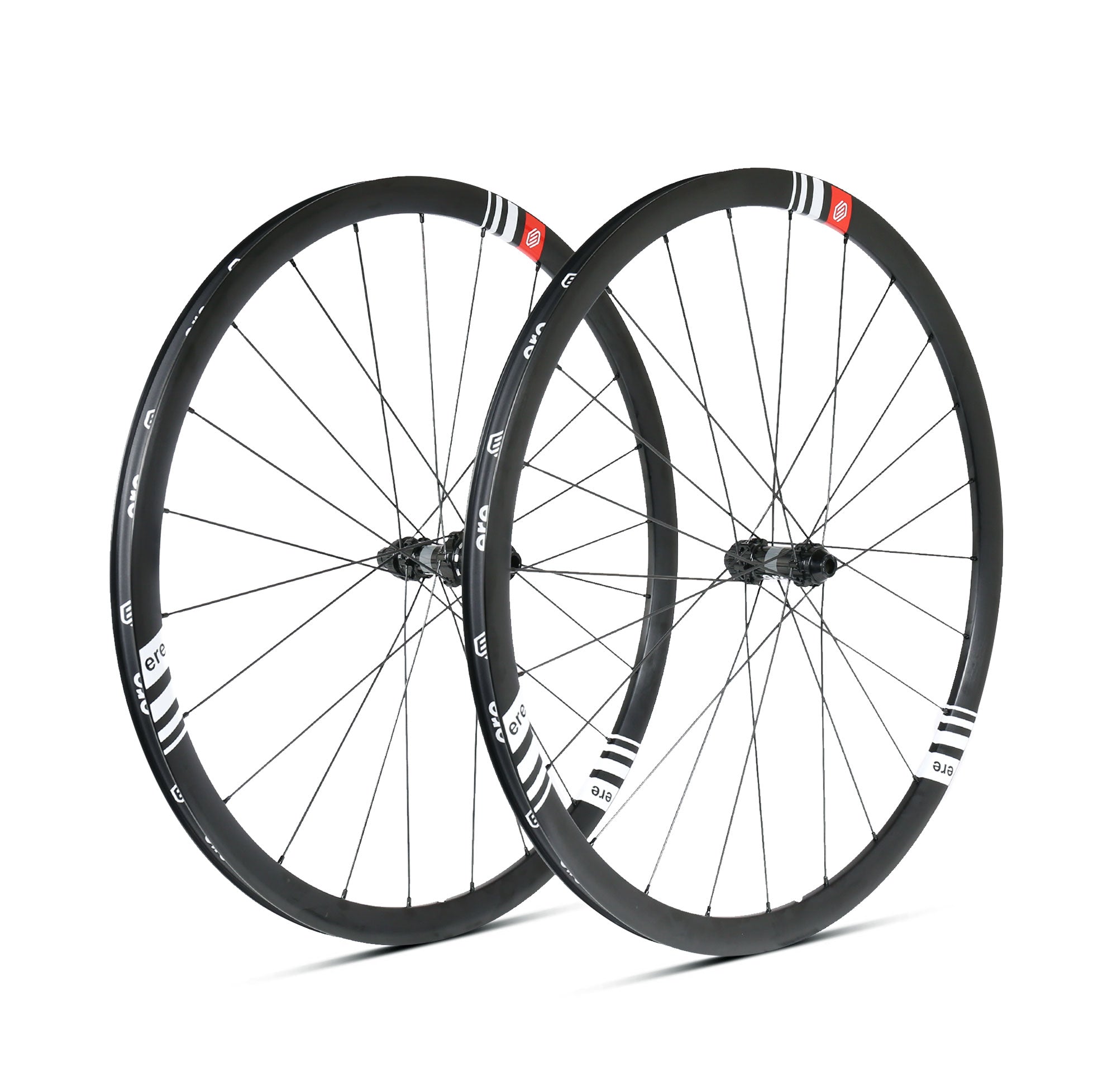 Ere Explorator wheels and Tenaci tires tested and rated by Velozine.nl