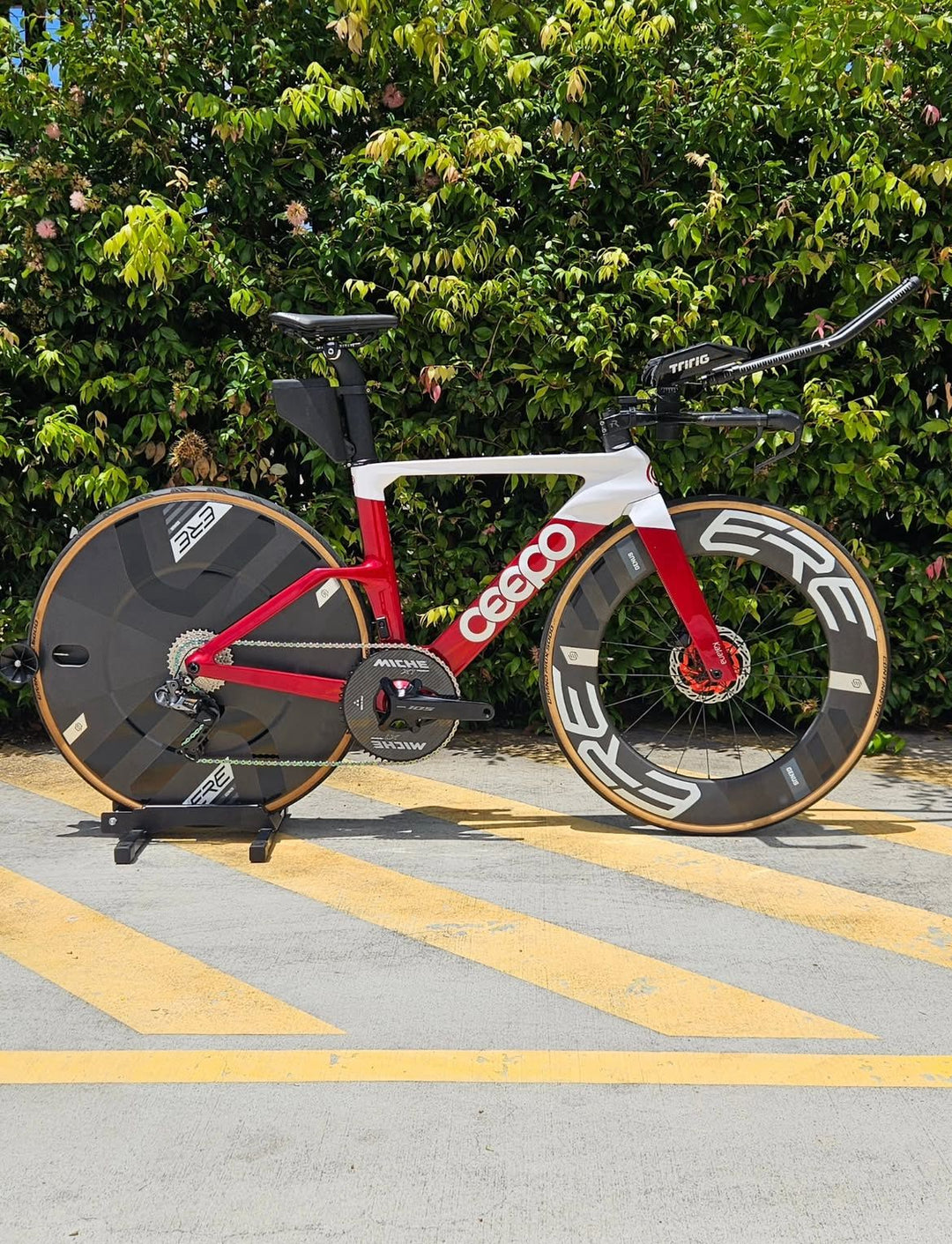 Ceepo japanese time trial bike built for speed with ere research genus aero time trial wheels GENUS AE92-D and AE00-D