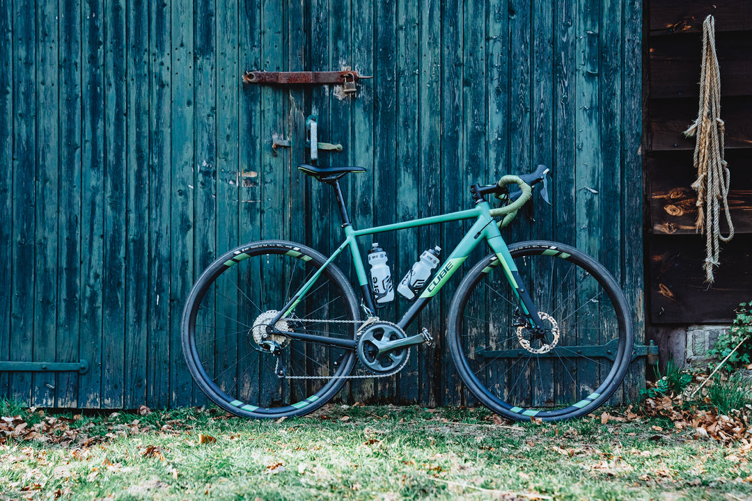 Ere Research Gravel Bar Cover on Gravelbike in Green