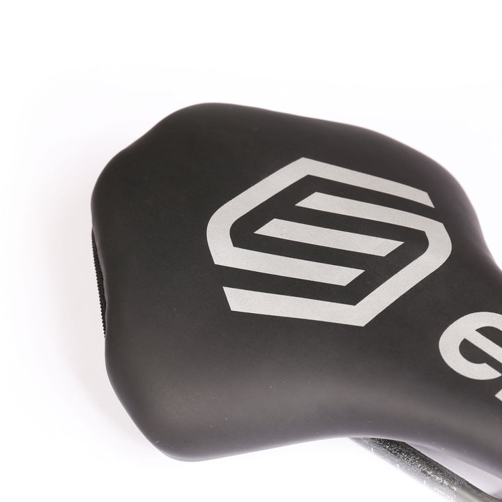 Genus CC Pro saddle black